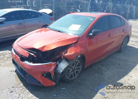 2023 Kia Forte Gt-Line z USA, uszkodzony, nr VIN 3KPF54AD5PE604908